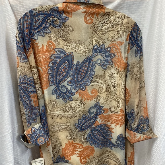 Alfred Dunner shear blouse with attached tank top - Picture 5 of 5